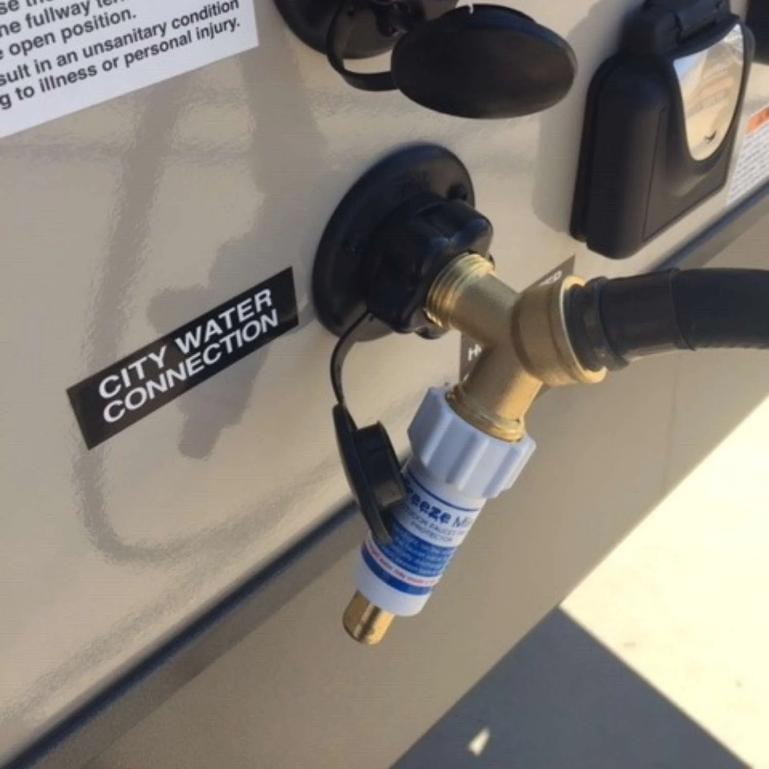 Freeze Miser® & Y Connector ¾ Inch Brass Hose Bib - Image 3