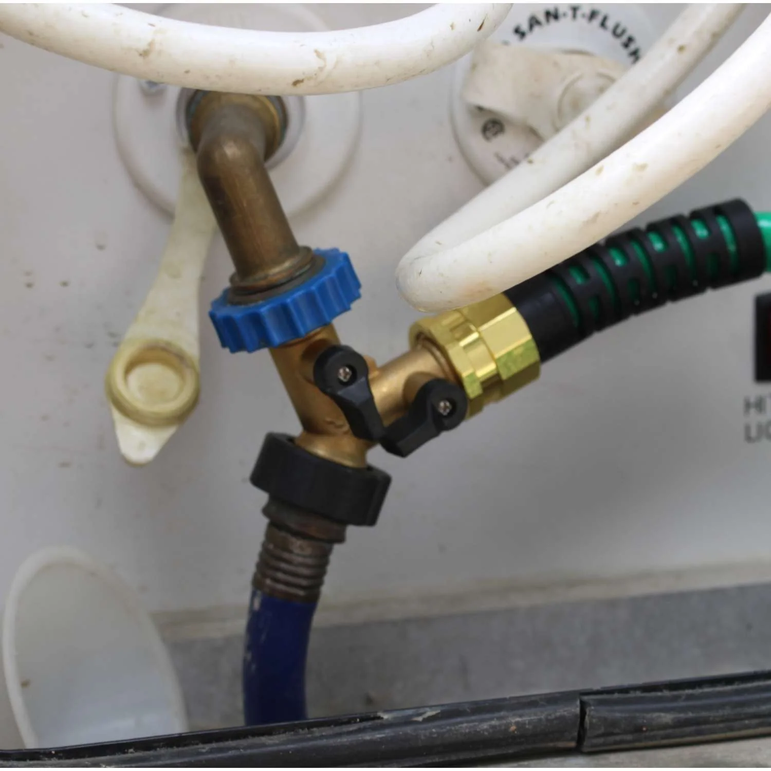Freeze Miser® & 2-Way Y Valve Shut-Off ¾ Inch Brass Hose Connector - Image 3